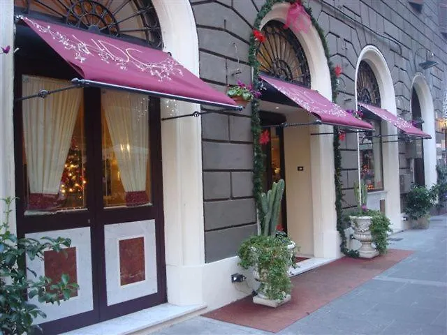 Otel Dina