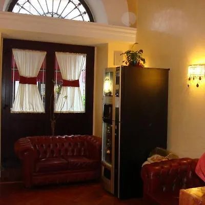 Dina Otel