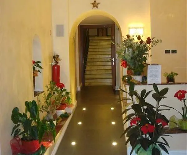 Otel Dina