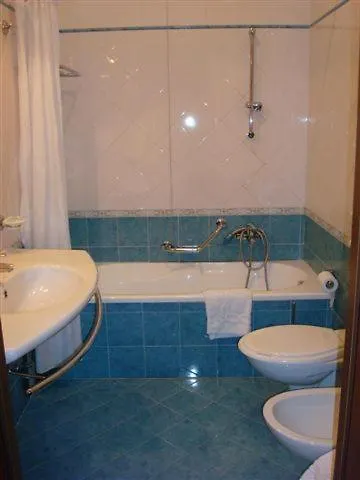 Dina Otel 3*